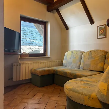 Center Apartment *