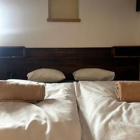 Center Apartment *